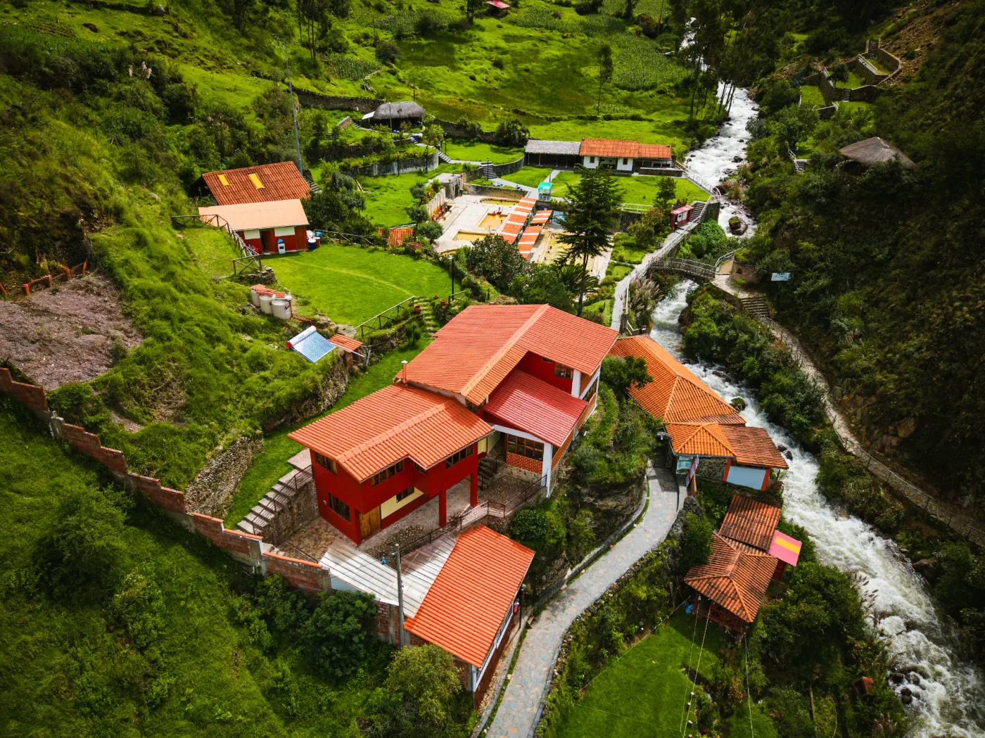 Quechua Lodge junto a los baños termales de Lares